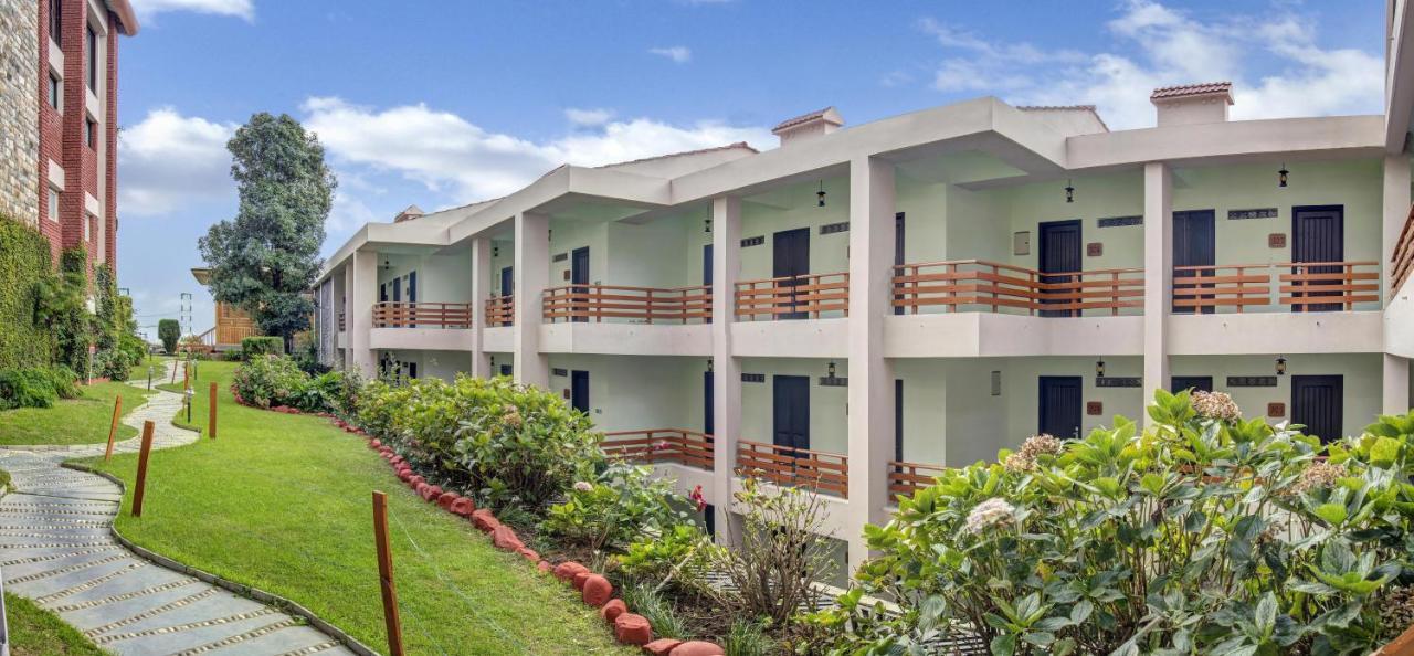 Club Mahindra Kanatal Bagian luar foto