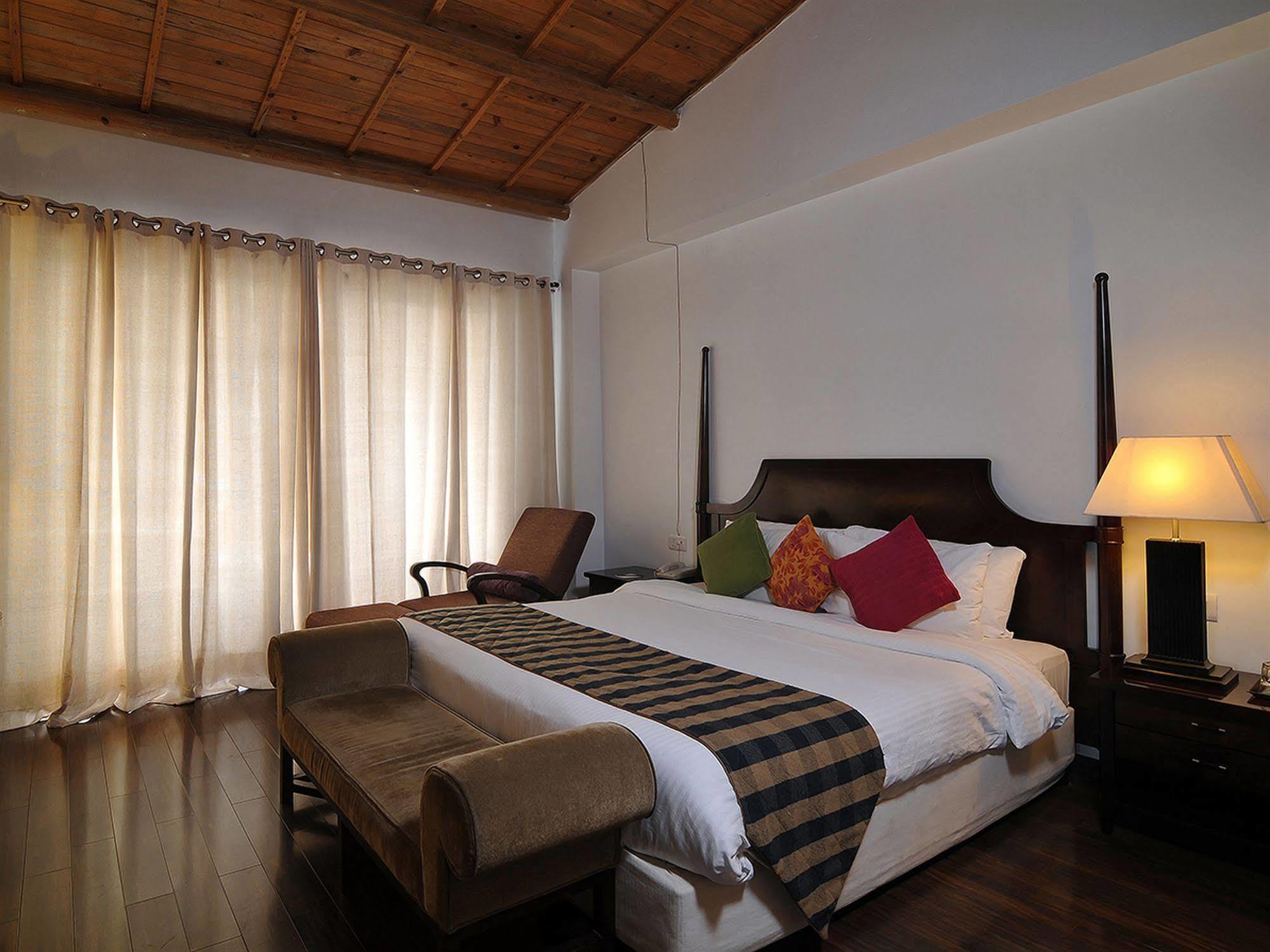 Club Mahindra Kanatal Bagian luar foto